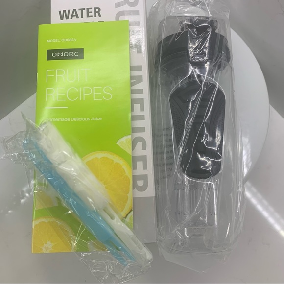 OMORC 32oz 1000ml 1L FRUIT INFUSER Flip Top SPORT WATER BOTTLE Black / BPA FREE - Picture 2 of 6